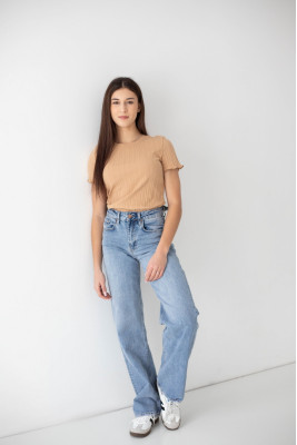 Футболка жіноча